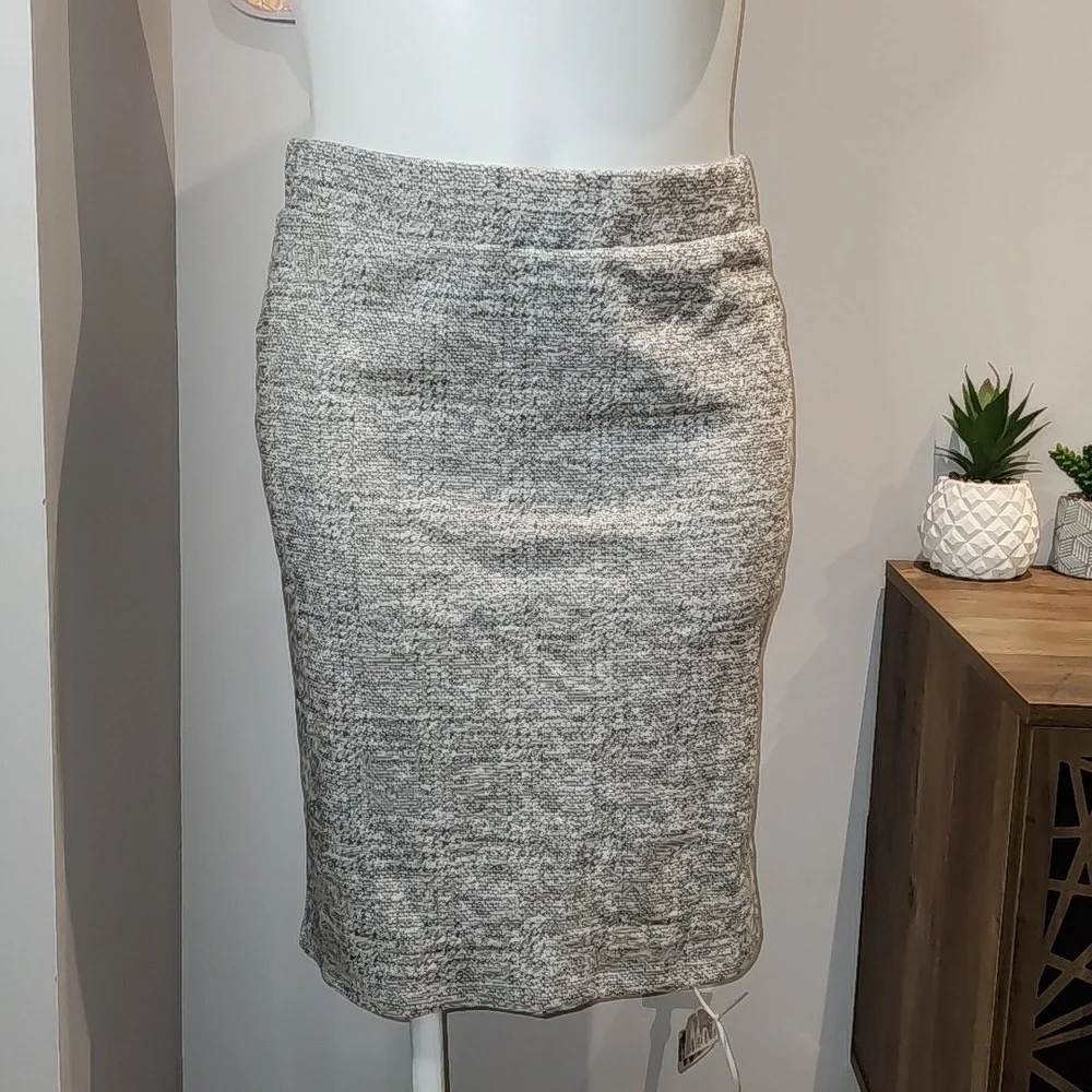 Torrid - Midi Studio Double Knit Pencil Skirt in Heather Grey - Picture 2 of 10